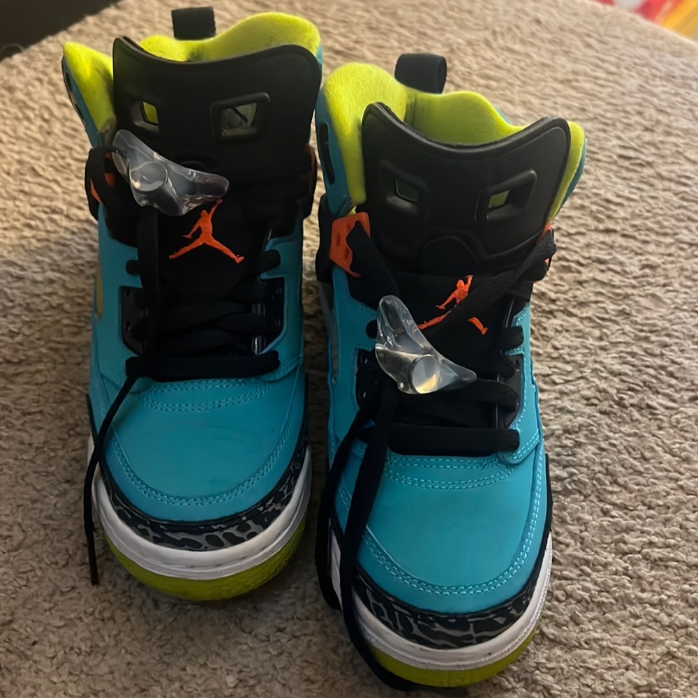 Jordan Sneakers Like New Condition